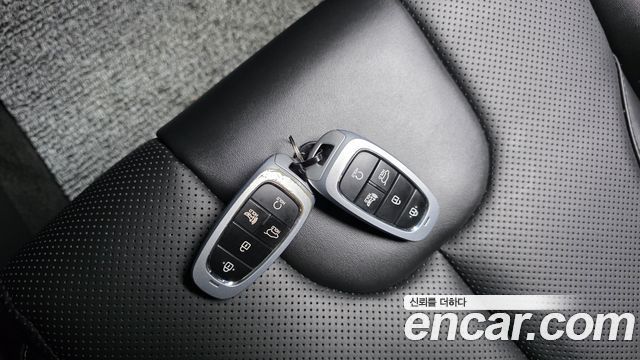 Hyundai Santa Fe Diesel 2.2 2WD Prestige 2021 — фото 33