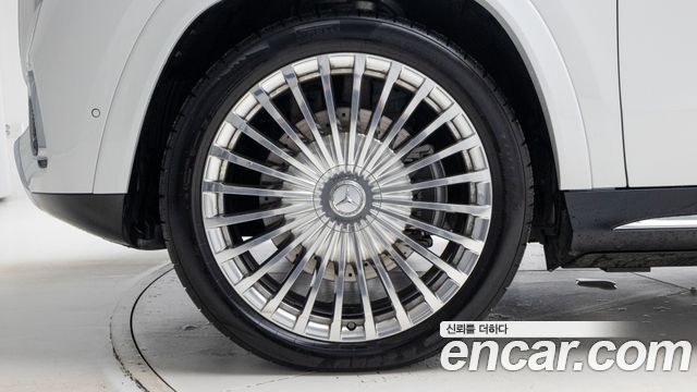 Mercedes-Benz GLS-Class (X167) Maybach GLS600 4MATIC 2025 — фото 5