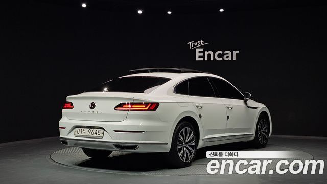 Volkswagen Arteon 2.0 TDI Premium 2019 — фото 2