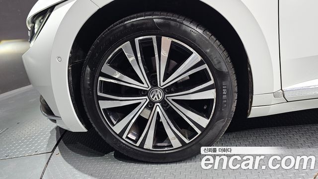 Volkswagen Arteon 2.0 TDI Premium 2019 — фото 5