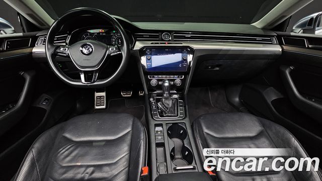 Volkswagen Arteon 2.0 TDI Premium 2019 — фото 7