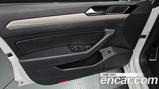 Volkswagen Arteon 2.0 TDI Premium 2019 — фото 24