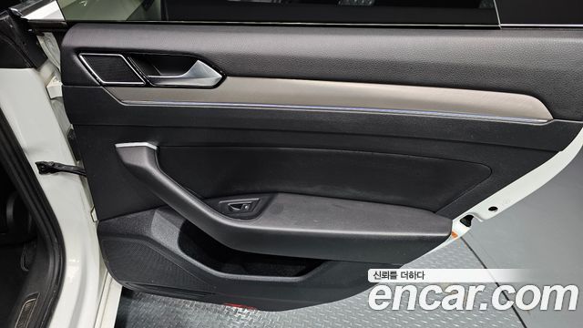 Volkswagen Arteon 2.0 TDI Premium 2019 — фото 25