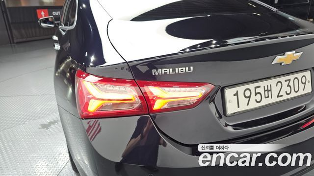 Chevrolet Malibu 1.3 Turbo Premier 2021 — фото 23
