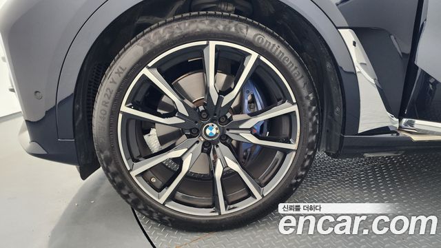 BMW X7 (G07) xDrive 40i M Sport 6STR 2022 — фото 5