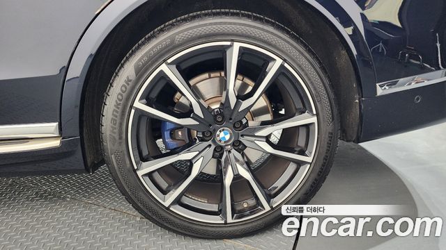 BMW X7 (G07) xDrive 40i M Sport 6STR 2022 — фото 21