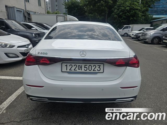 Mercedes-Benz E-Class (W214) E200 Avantgarde 2026 — фото 4