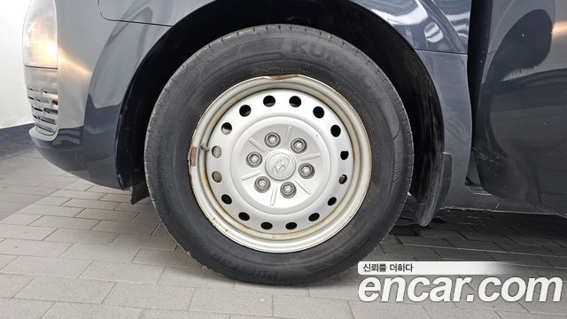 Hyundai Staria Cargo 3-Seater Smart 2023 — фото 5