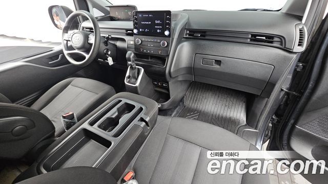 Hyundai Staria Cargo 3-Seater Smart 2023 — фото 7