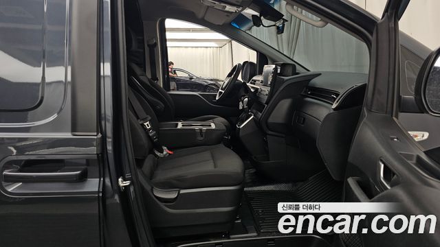 Hyundai Staria Cargo 3-Seater Smart 2023 — фото 11