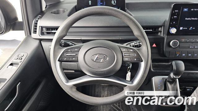 Hyundai Staria Cargo 3-Seater Smart 2023 — фото 13