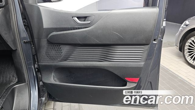 Hyundai Staria Cargo 3-Seater Smart 2023 — фото 25
