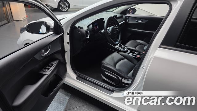 Kia K3 (II) 1.6 Trendy 2022 — фото 10