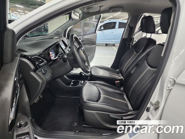 Chevrolet Spark Premier 2019 — фото 19