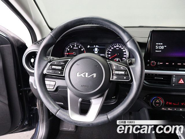 Kia K3 (II) 1.6 Prestige 2022 — фото 19