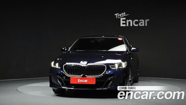 BMW 5 Series (G60) 530i xDrive M Sport 2025 — фото 3