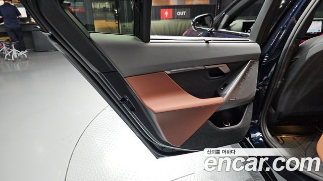 BMW 5 Series (G60) 530i xDrive M Sport 2025 — фото 25