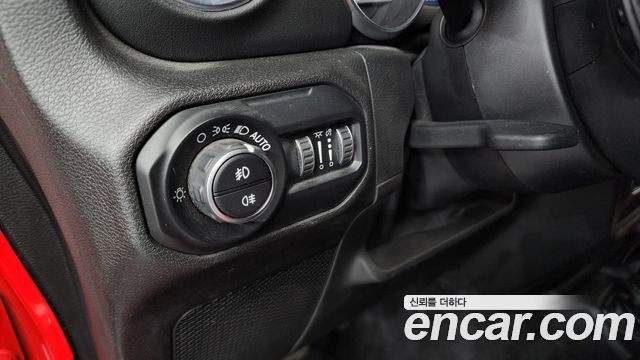 Jeep Wrangler (JL) 2.0 Sahara 4Door 2018 — фото 19