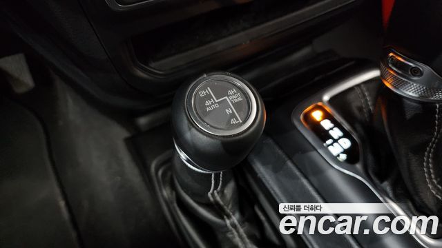 Jeep Wrangler (JL) 2.0 Sahara 4Door 2018 — фото 20