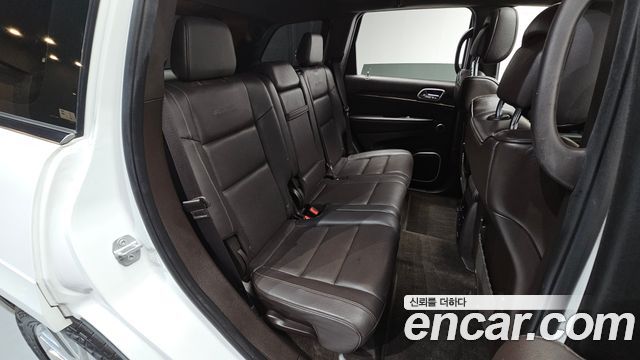 Jeep Grand Cherokee 3.0 Diesel Overland Summit WK2 2018 — фото 11