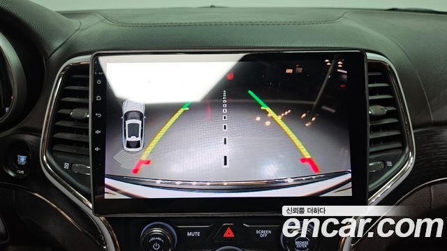 Jeep Grand Cherokee 3.0 Diesel Overland Summit WK2 2018 — фото 15