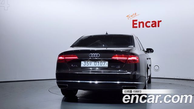 Audi A8 60 TDI Quattro LWB D4 2015 — фото 4