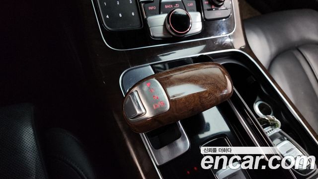 Audi A8 60 TDI Quattro LWB D4 2015 — фото 9