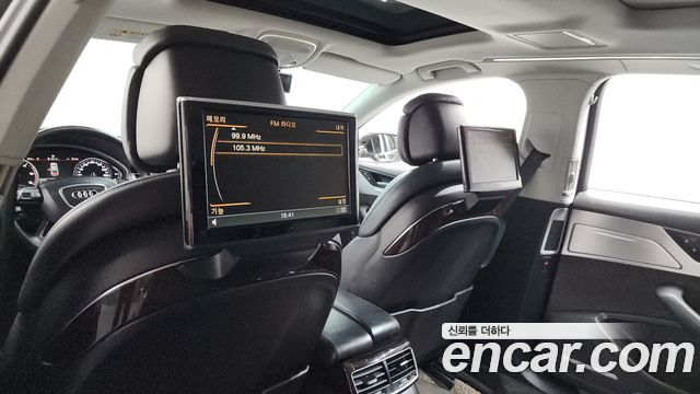 Audi A8 60 TDI Quattro LWB D4 2015 — фото 19