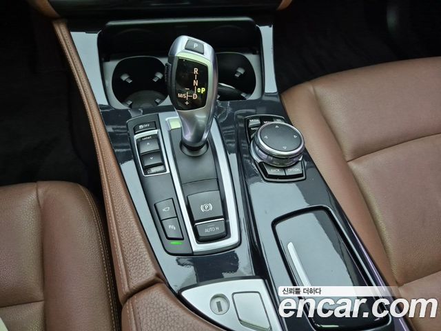 BMW 5 Series (F10) 520d M Aero Dynamic 2016 — фото 8