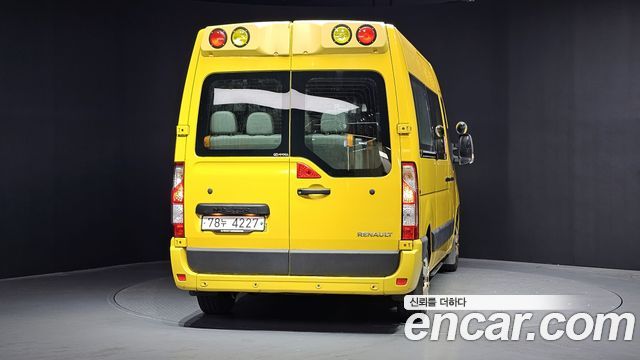 Renault Korea Master School Bus 20-Seater 2020 — фото 4