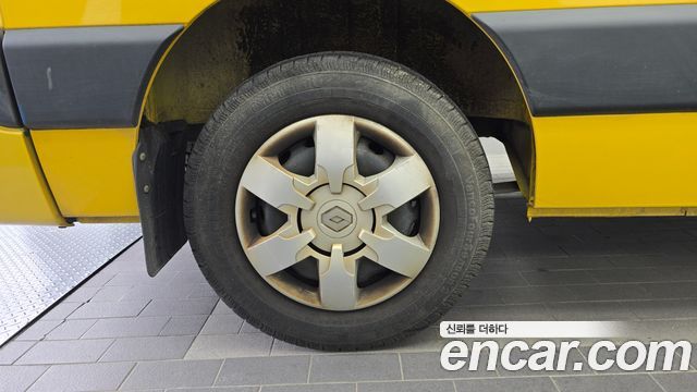 Renault Korea Master School Bus 20-Seater 2020 — фото 5