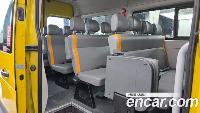 Renault Korea Master School Bus 20-Seater 2020 — фото 16