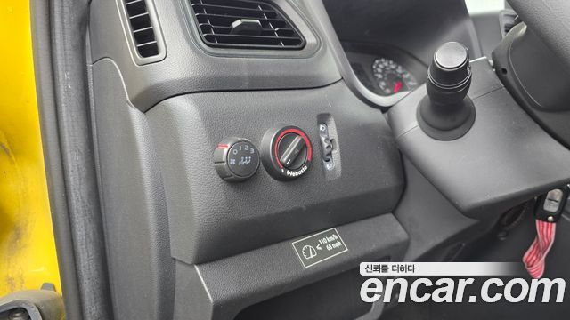Renault Korea Master School Bus 20-Seater 2020 — фото 23
