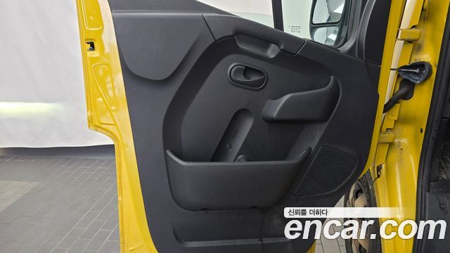 Renault Korea Master School Bus 20-Seater 2020 — фото 30