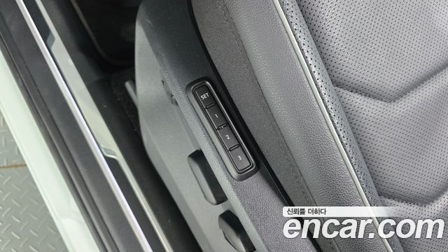 Volkswagen Tiguan Allspace 2.0 TSI Prestige 2022 — фото 15