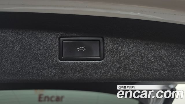 Volkswagen Tiguan Allspace 2.0 TSI Prestige 2022 — фото 18