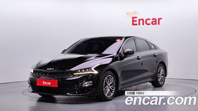 Kia K5 (III) 2.0 Noblesse 2023 — фото 1