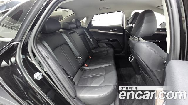 Kia K5 (III) 2.0 Noblesse 2023 — фото 15