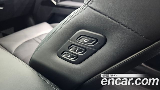 Kia K5 (III) 2.0 Noblesse 2023 — фото 33