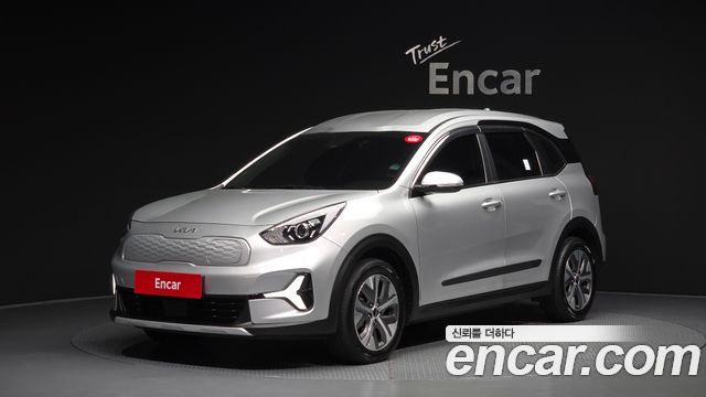 Kia Niro Plus Light (Taxi Trim) 2023 — фото 1