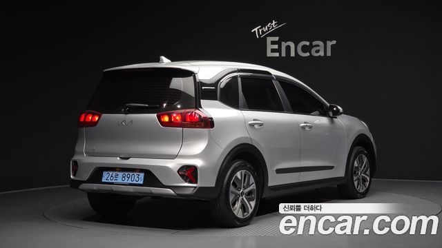 Kia Niro Plus Light (Taxi Trim) 2023 — фото 2