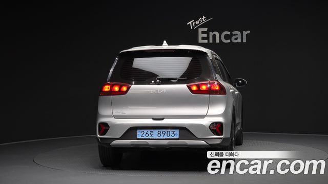Kia Niro Plus Light (Taxi Trim) 2023 — фото 4