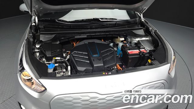 Kia Niro Plus Light (Taxi Trim) 2023 — фото 6