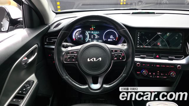 Kia Niro Plus Light (Taxi Trim) 2023 — фото 13