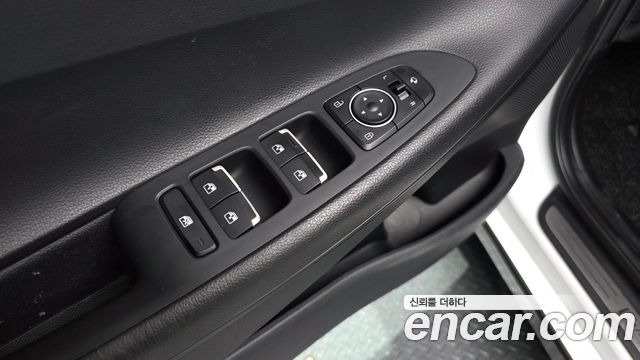 Hyundai Grandeur (IG) 3.0 LPi Rent Car Modern 2023 — фото 28
