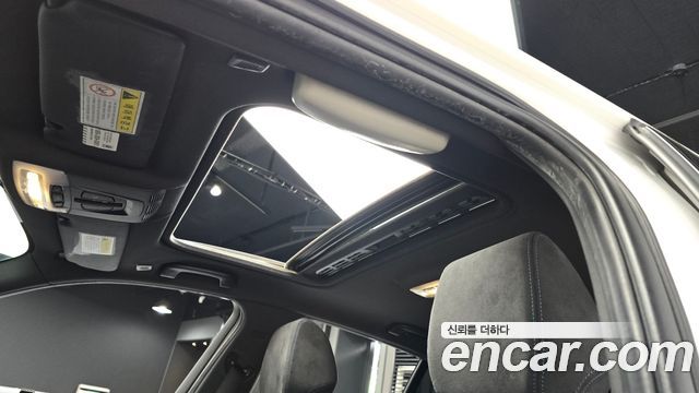 BMW 1 Series (F20) 118d M Sport Shadow 5 Door 2018 — фото 21