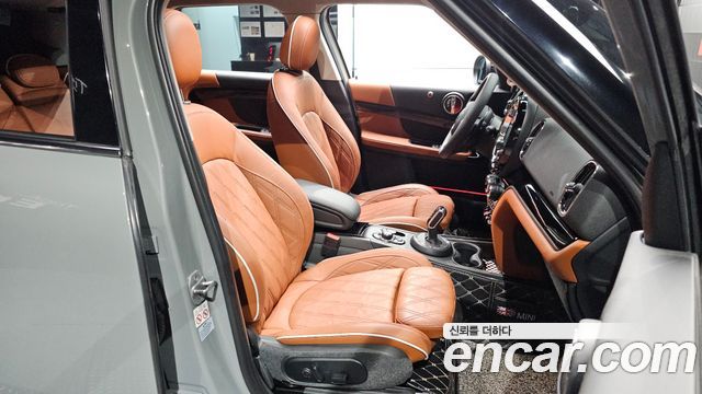 MINI Cooper S Countryman ALL4 Classic 2nd 2022 — фото 12