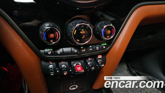 MINI Cooper S Countryman ALL4 Classic 2nd 2022 — фото 17