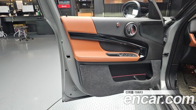 MINI Cooper S Countryman ALL4 Classic 2nd 2022 — фото 24