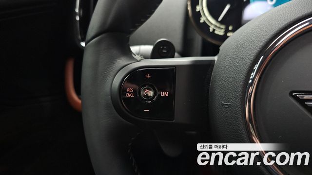 MINI Cooper S Countryman ALL4 Classic 2nd 2022 — фото 31